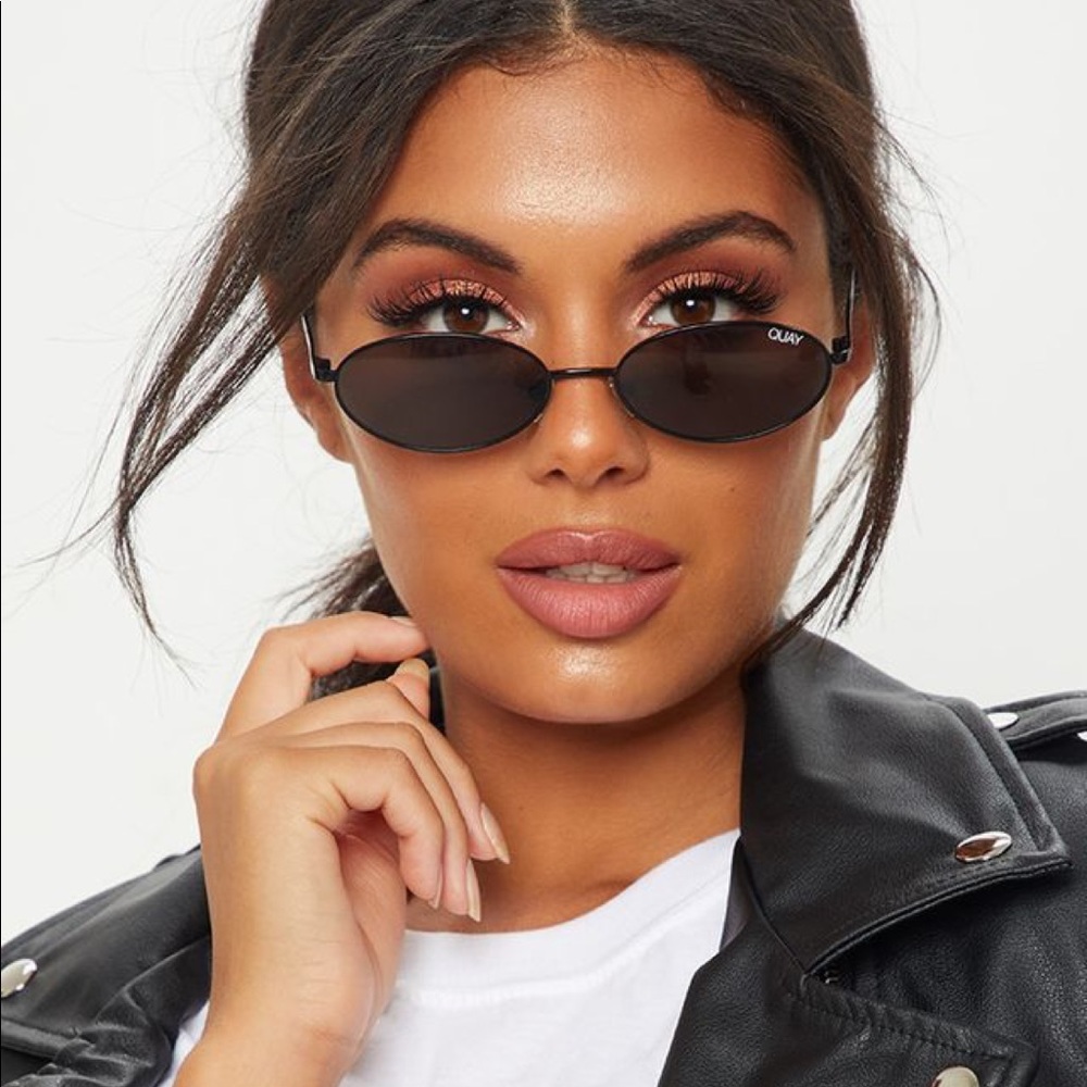 Black Tint Oval Sunglasses